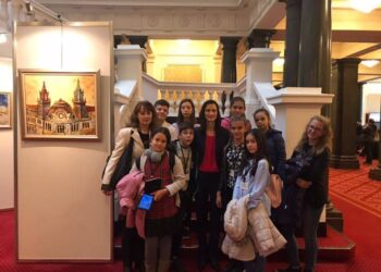 Габриел се срещна с ученици от Перник в парламента