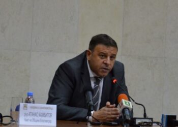 Камбитов спря социална услуга заради нарушения на потребителите
