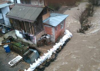 Бедственото положение в Смолянско остава в сила