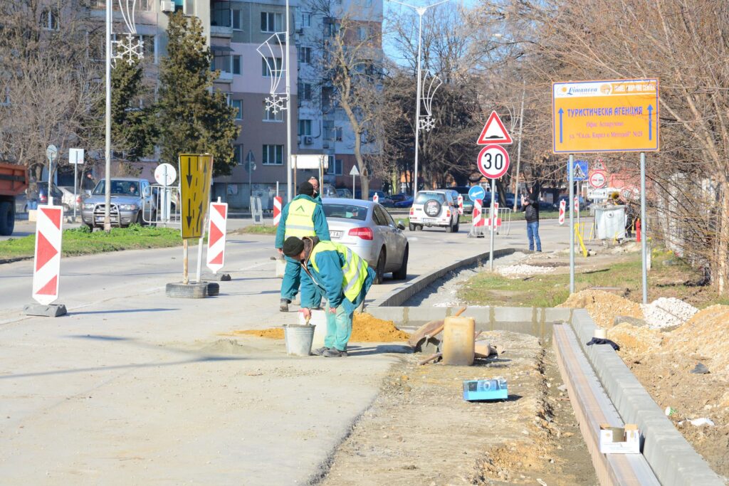 Ремонтират още една улица в „Аспарухово“ 2 24 аспарухово2
