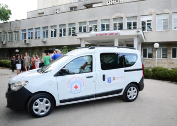 Дариха специализиран автомобил на варненската болница “Света Анна”