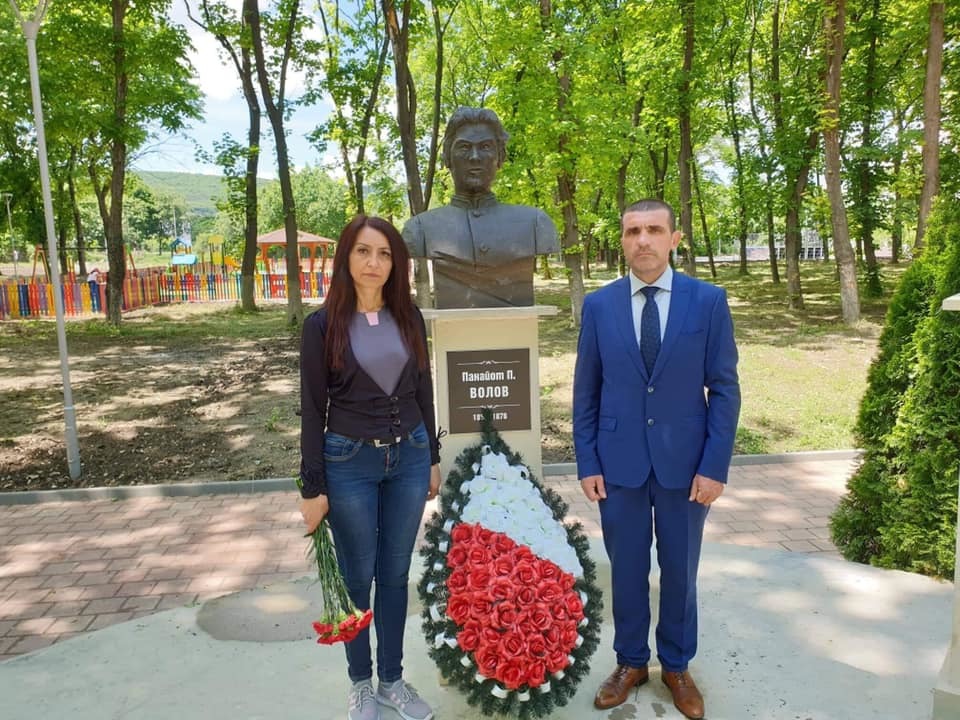 Кмет почете паметта на Панайот Волов