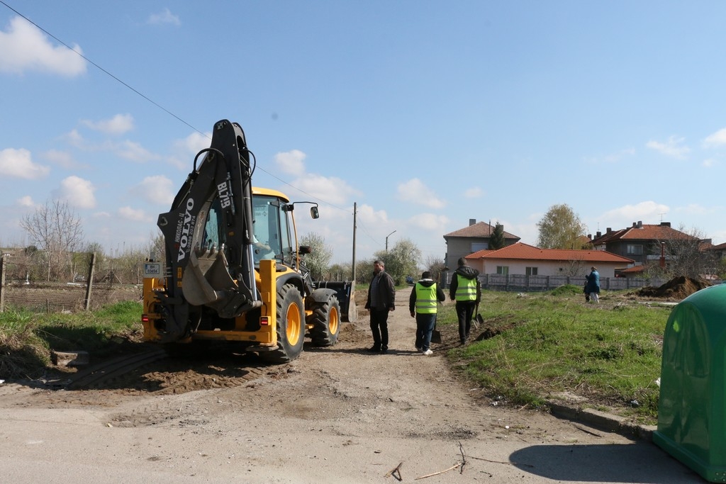Протести спасиха пропаднал републикански път