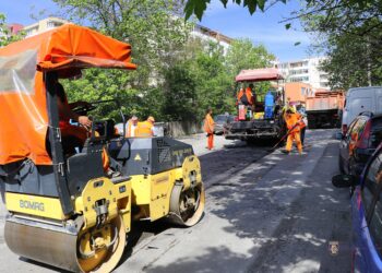 Уличните ремонти във Велико Търново продължават