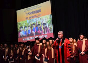 Кметски награди за отличниците на Медицинския колеж във Варна