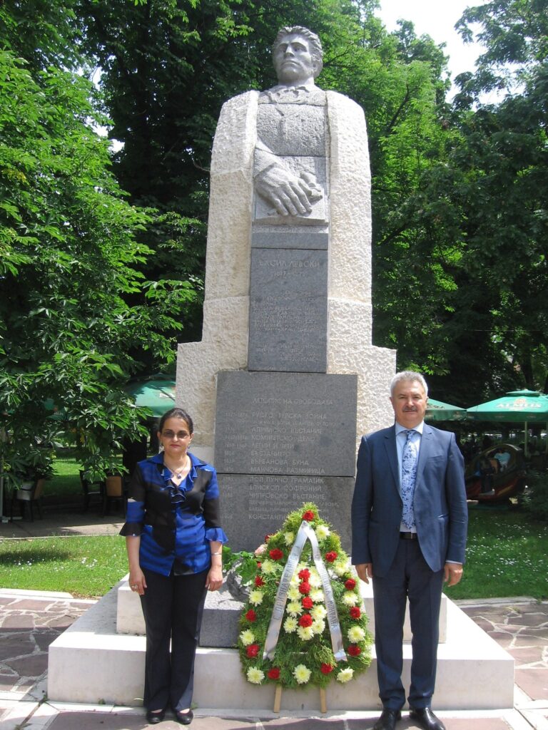 2 uni Zlatko Livkov po4it 1
