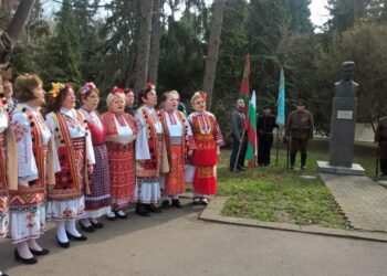 Варненци почитат Гоце Делчев с урок по родолюбие