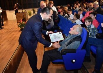Кмет награждава активни граждани