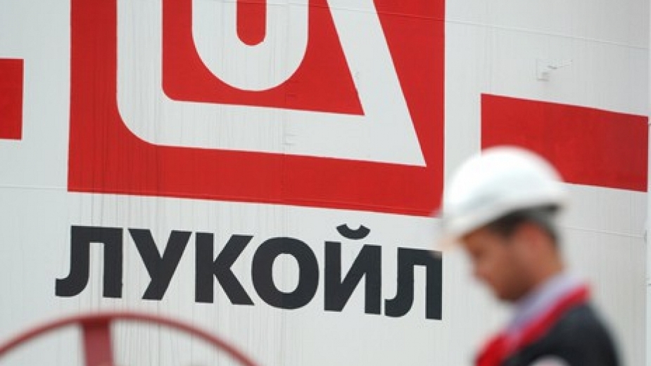 Алекперов и Федун купиха още акции на "Лукойл" за $24 млн. 8 Алекперов и Федун купиха още акции на “Лукойл” за $24 млн.