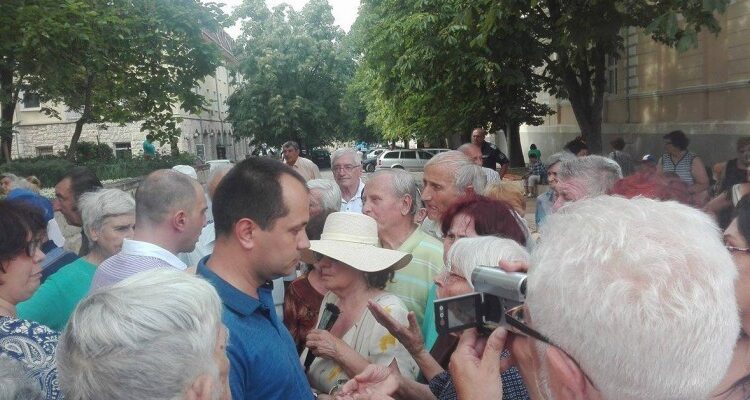 3 754x400