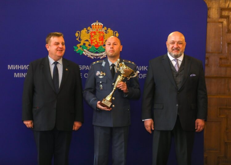 Наградиха най-добрите военнослужещи спортисти 1 3 88