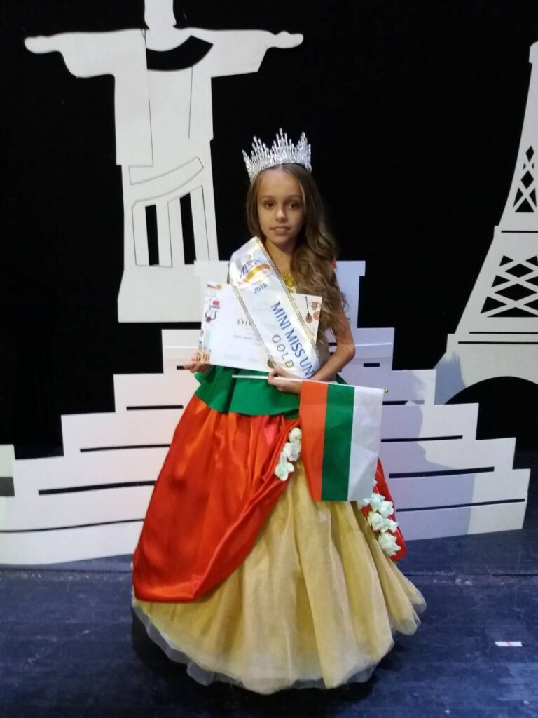 Българско момиче стана Мини мис Свят 2 31 бриана2