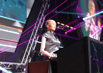 Кралят на Боливуд и още 12 лидери в иновациите с приз от Webit