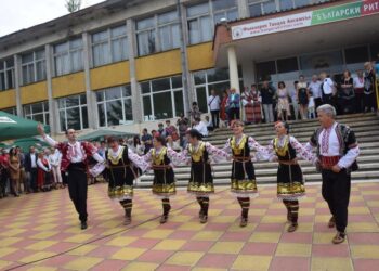 Близо 2 000 изпълнители в 13-тия фестивал на хората с увреждания в Перник