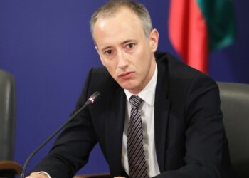 Вълчев: Училищата са рискова среда