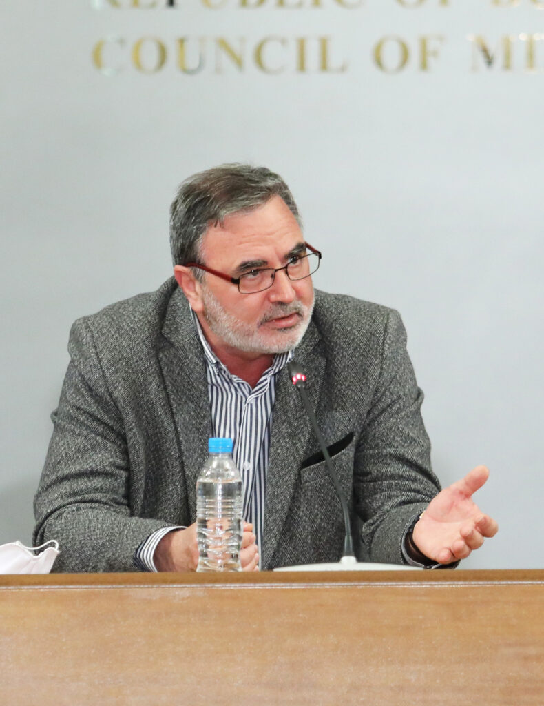 Анализ на ваксината може да има след 1000 имунизирани 1 3P1A6622 1