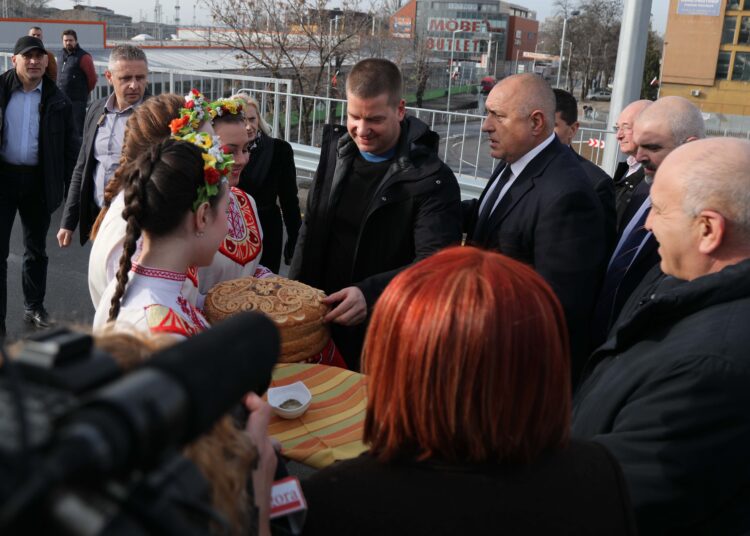 Борисов откри предсрочно реновиран надлез в Стара Загора 1 3P1A6798