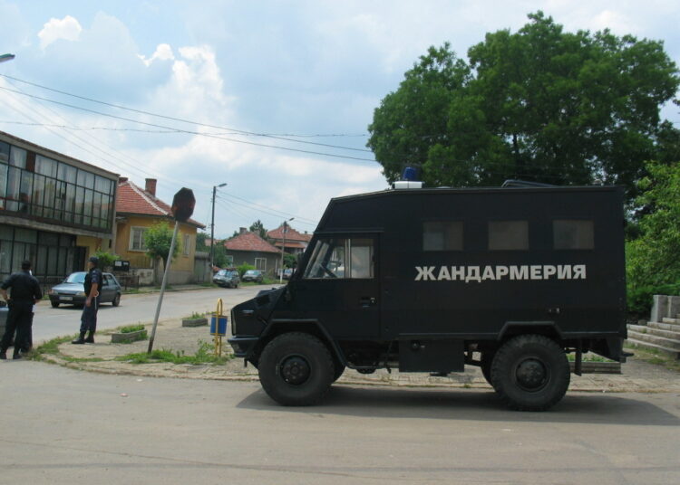 453 5400