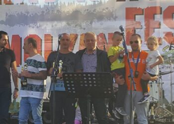 Николай Мелемов поздрави победителите в автомобилно шоу (СНИМКИ)