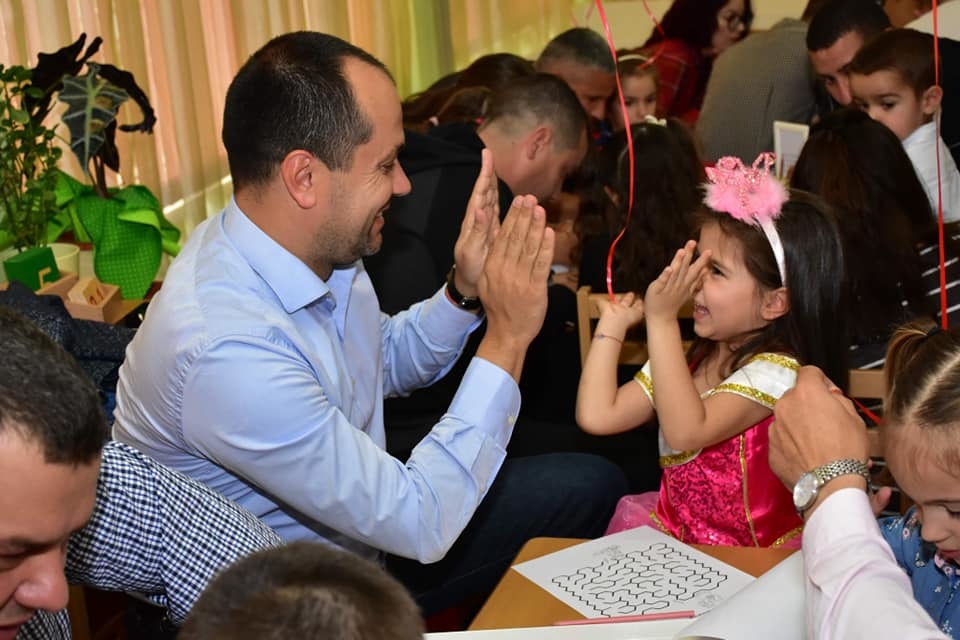 Кмет се включи в тиймбилдинг за татковци