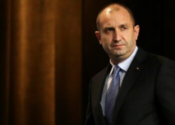 Радев пусна и втората стенограма за КТБ