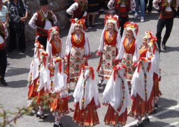 Мездра със събор “Де е българското”
