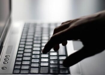 Интернет е опасен за спестяванията ни