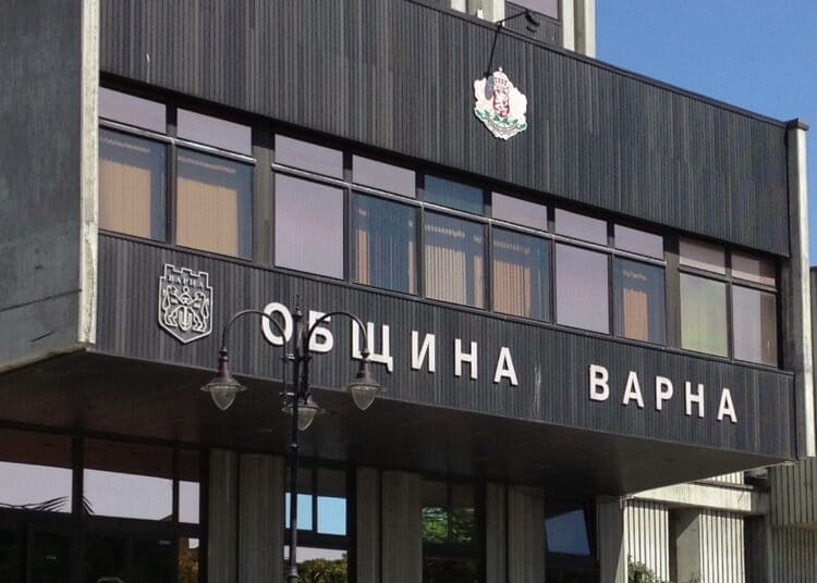 Номинираха шестима за почетни граждани на Варна 1 54ee90b5 df54 5720