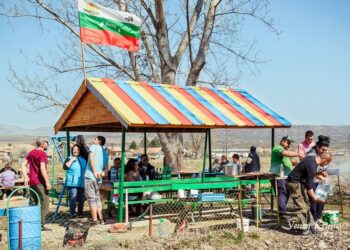 Райски кът радва цяло село