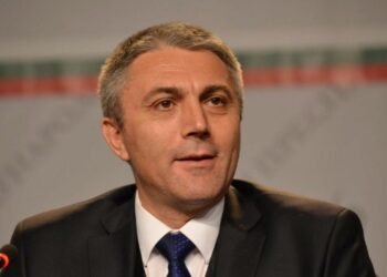 Карадайъ води евролистата на ДПС, Пеевски – втори