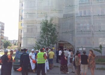 В Перник започва санирането на блокове