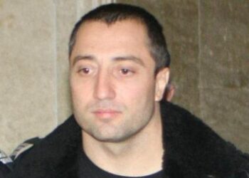 Погнаха таксиметровата компания на голямата дъщеря на Митьо Очите