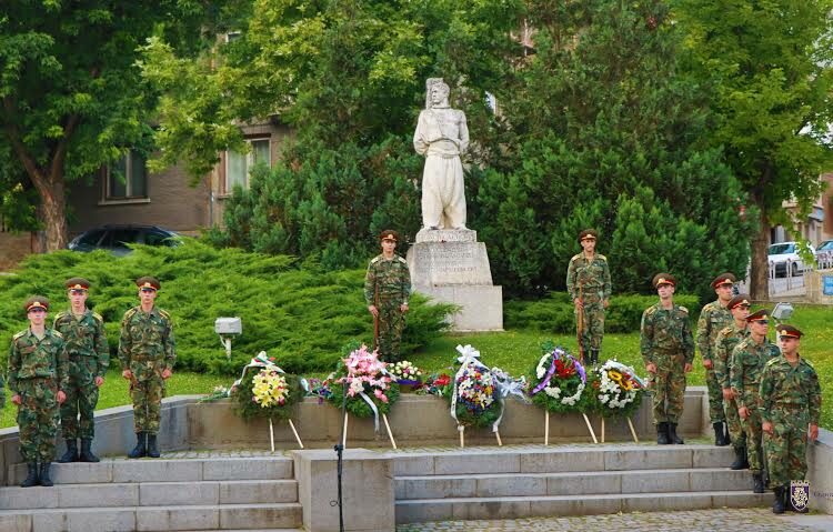 Велико Търново си спомни за Апостола 1 5e1a64c4 12a7 c766