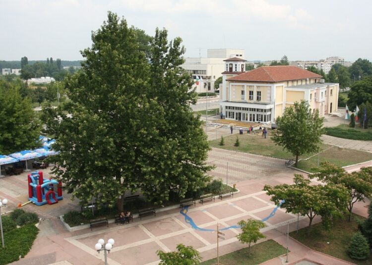 Нов градски център получава Козлодуй за Коледа 1 6 145