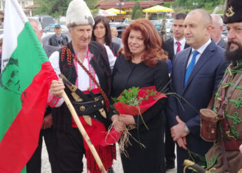Радев: Ботев избра истината и дързостта, днес слугуват на лъжата