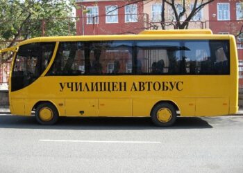 София въвежда пилотно училищни автобуси