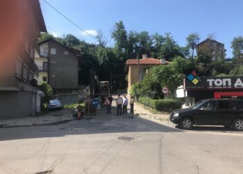 Ремонтират още една дупнишка улица