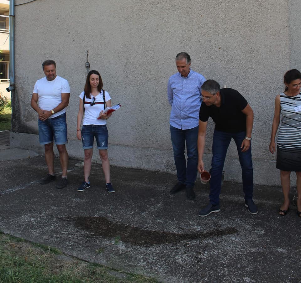 Нова модерна забавачка по проект в Кнежа