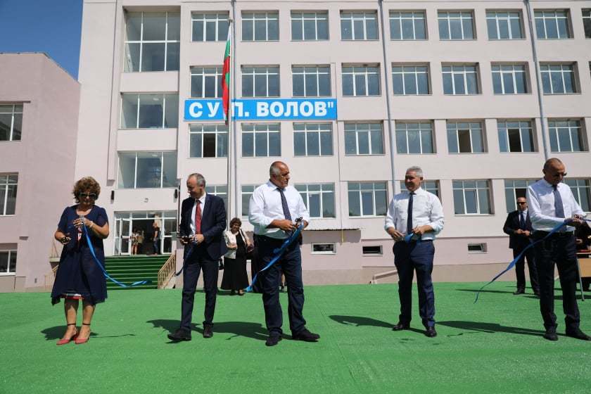 Борисов посети Професионалната гимназия по облекло в Русе