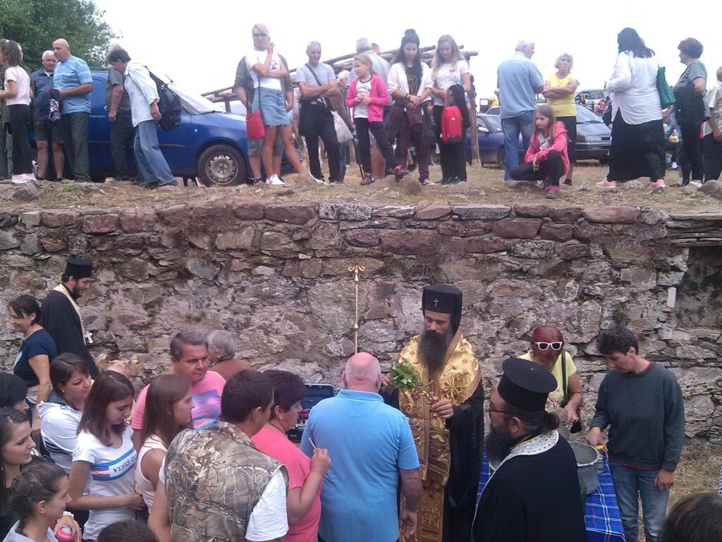 6 septemvri Gu6ovskia manastir 2jpg