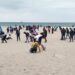 Варненци почистиха плажовете от фасове 8 Варненци почистиха плажовете от фасове