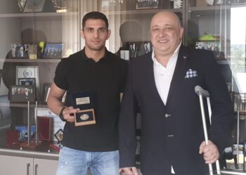 Кралев награди шампиона по джудо Ивайло Иванов