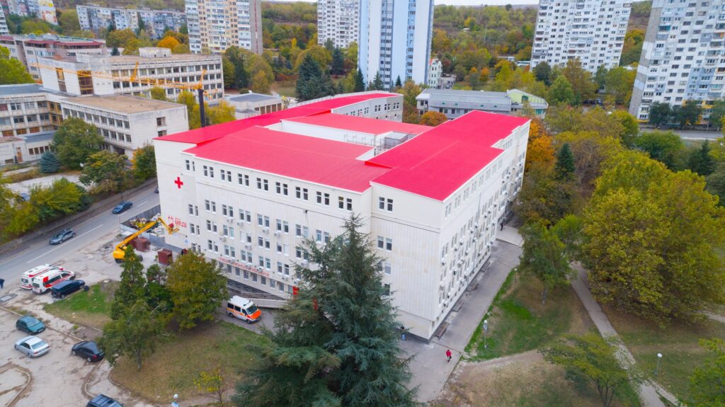 Мерят температурата на всеки посетител в болница 1 78452079 1429900357173790 8585154044291448832 o