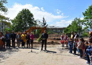 Нова сграда в забавачка ще посреща наесен деца в Благоевград