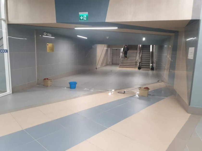 Новата станция на метрото се наводни