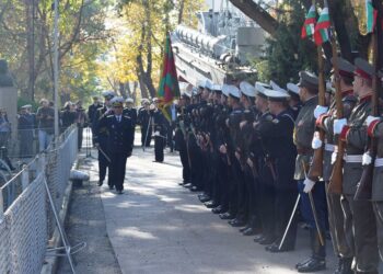 С военни ритуали почетоха 107 г. от първата българска морска победа