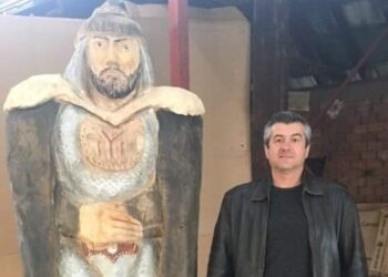 Хан Аспарух от ясен пази град Левски