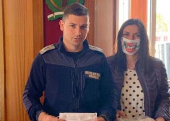 Кметица и полицаи с брандирани маски от “Ботев-Враца”