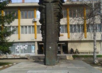 Кмет прибра останала без дом жена