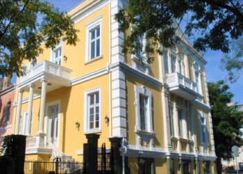 Десетки фирми търсят финансова подкрепа